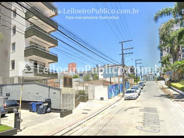 Foto 6 de 9: Apartamento em leilão em Florianópolis - SC — FLORIANÓPOLIS (SC): APARTAMENTO E VAGAS