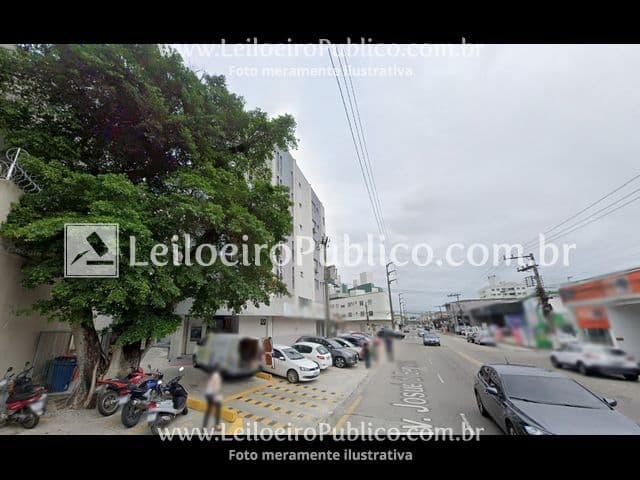 Foto 4 de 9: Comercial em leilão em São José - SC — SÃO JOSÉ (SC): SALA 34,335 m²