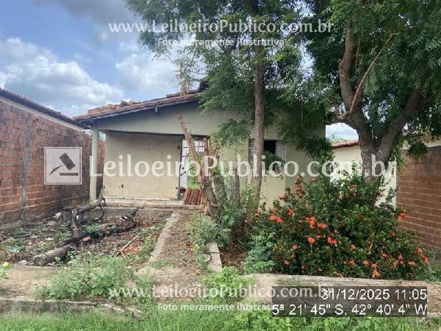 Casa em leilão em Demerval Lobão - PI, bairro Centro — DEMERVAL LOBÃO (PI):  CASA 57M2