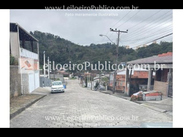 Foto 6 de 9: Casa em leilão em Blumenau - SC, bairro Itoupavazinha — BLUMENAU (SC): TERRENO 360,00 m²