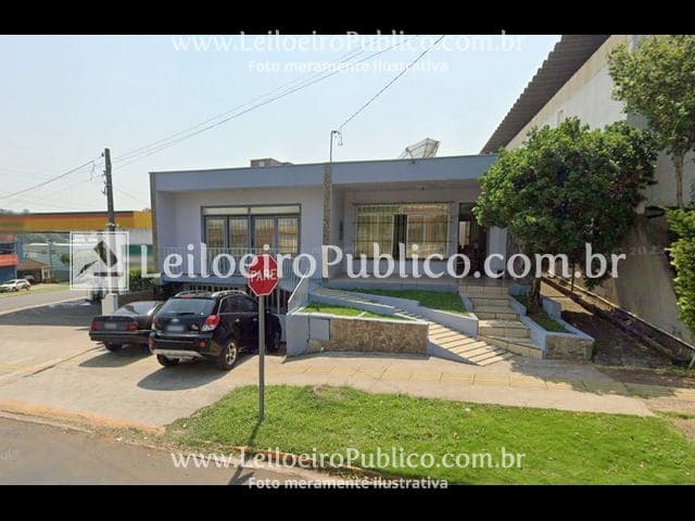 Foto 2 de 6: Casa em leilão em Santa Rosa - RS, bairro Centro — SANTA ROSA (RS): TERRENO URBANO COM RESIDÊNCIA 360,00 m²