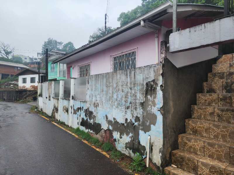 Foto 2 de 3: Casa em leilão em Herval D'oeste - SC, bairro Jardim José Rupp — LOTE 001 [965] CASA DE ALVENARIA LOCALIZADA EM HERVAL D'OESTE/SC