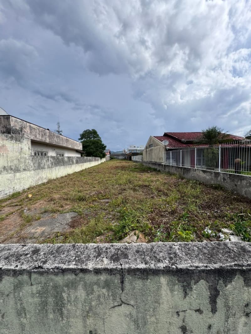Foto 2 de 3: Terreno em leilão em Itajaí - SC, bairro São João — LOTE 004 [27.922] FRAÇÃO IDEAL TERRENO DE 6,66% CORRESPONDENDO A 50M² EM ITAJAÍ/SC