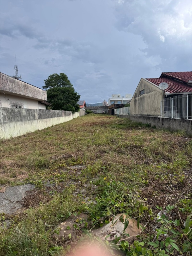 Foto 3 de 3: Terreno em leilão em Itajaí - SC, bairro São João — LOTE 004 [27.922] FRAÇÃO IDEAL TERRENO DE 6,66% CORRESPONDENDO A 50M² EM ITAJAÍ/SC