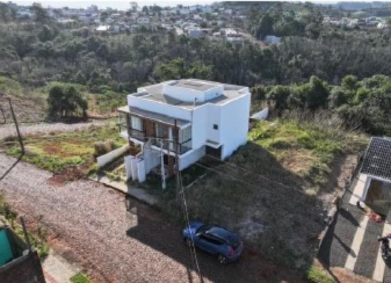 Foto 5 de 9: Terreno em leilão em Pinhalzinho - SC, bairro Bela Vista — LOTE 004 [26.377] LOTE URBANO DE 396,00M² EM PINHALZINHO/SC