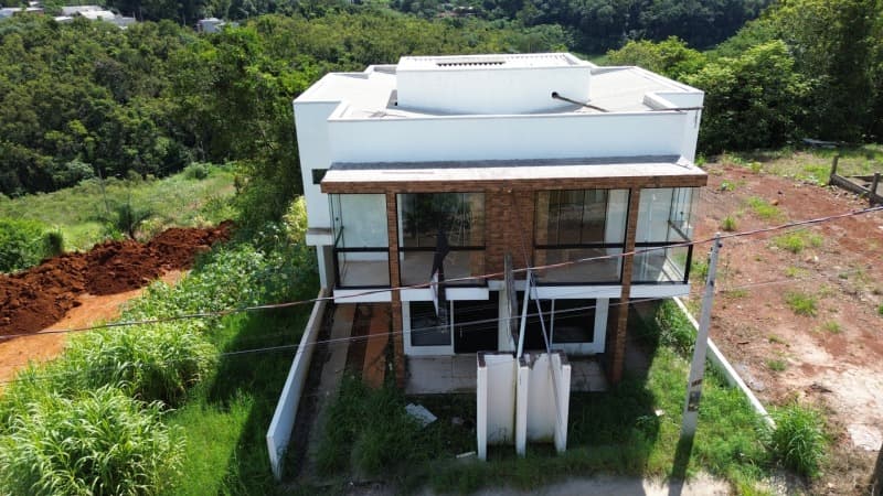 Foto 8 de 9: Terreno em leilão em Pinhalzinho - SC, bairro Bela Vista — LOTE 004 [26.377] LOTE URBANO DE 396,00M² EM PINHALZINHO/SC