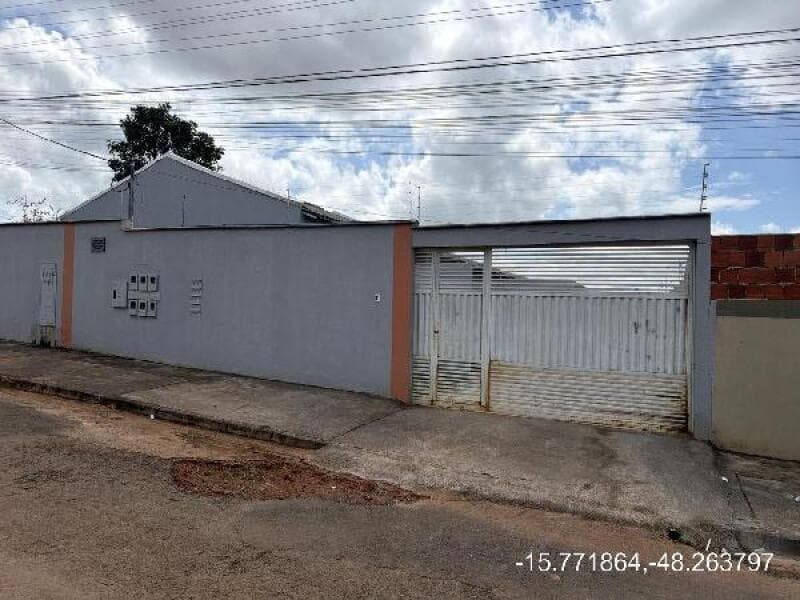 Casa em leilão em Águas Lindas De Goiás - GO, bairro Chacaras Quedas do Descoberto — LOTE 066 [8444430419989] CASA 69,84M² - AGUAS LINDAS DE GOIAS / GO