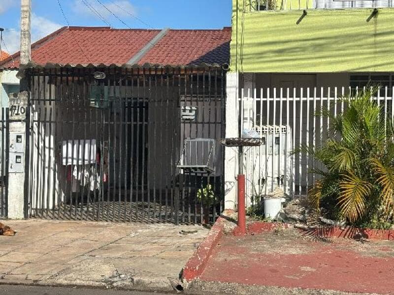 Casa em leilão em Curitiba - PR, bairro Campo de Santana — LOTE 258 [8444417549572] CASA 36,49M² - CURITIBA / PR