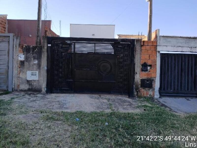 Casa em leilão em Lins - SP, bairro Jardim Bom Viver Iii — LOTE 506 [8444413478948] CASA 55,12M² - LINS / SP