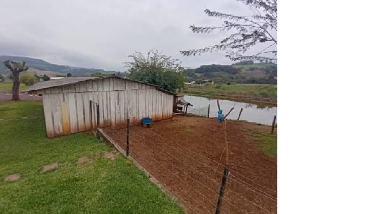Foto 2 de 9: Casa em leilão em São Lourenço Do Oeste - SC, bairro Vila Três Voltas — LOTE 001 [20.655] CASA 240m² - VILA TRÊS VOLTAS - SÃO LOURENÇO DO OESTE/SC