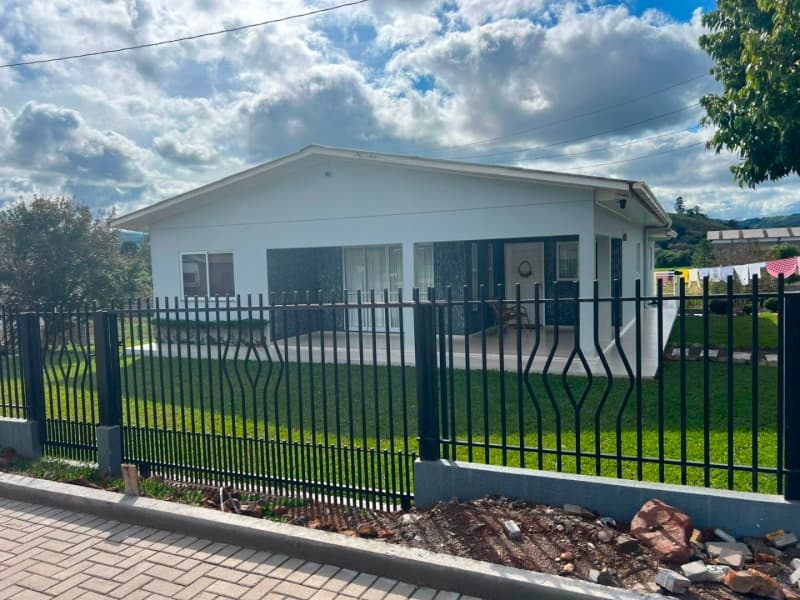 Foto 6 de 9: Casa em leilão em São Lourenço Do Oeste - SC, bairro Vila Três Voltas — LOTE 001 [20.655] CASA 240m² - VILA TRÊS VOLTAS - SÃO LOURENÇO DO OESTE/SC