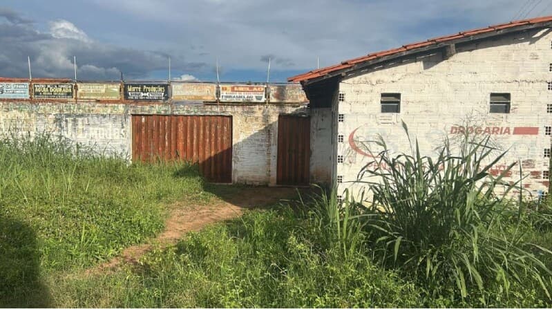 Foto 7 de 7: Terreno em leilão em Valença Do Piauí - PI, bairro Centro — LOTE 001 TERRENO COM 800M2