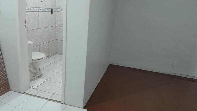 Foto 9 de 12: Apartamento em leilão em Porto Alegre - RS — LOTE 001 APARTAMENTO N° 107 NO EDIFÍCIO ALVORADA NO BAIRRO CENTRO HISTÓRICO, PORTO ALEGRE/RS