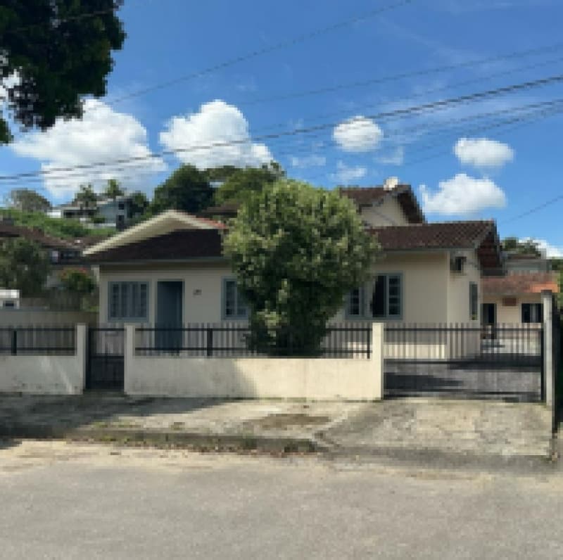 Foto 5 de 9: Terreno em leilão em Brusque - SC, bairro Jardim Maluche — LOTE 007 TERRENO URBANO COM ÁREA DE 450,00M², LOCALIZADO NA RUA JACÓ BAUER, BAIRRO JARDIM MALUCHE, N