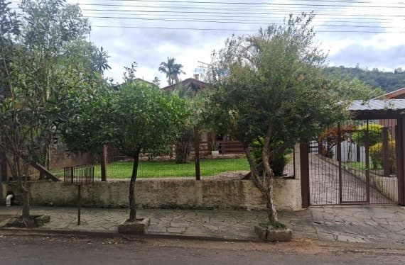Foto 2 de 7: Terreno em leilão em Três Coroas - RS, bairro Sander — Imóvel, com 120,00m², situado na Rua Criciúma, nº 78, bairro Sander, Três Coroas/RS
