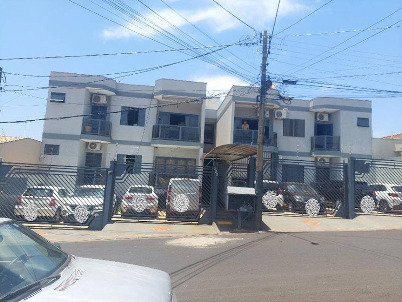 Apartamento em leilão em Ribeirão Preto - SP — Apartamento no "Residencial Gênesis" - Campos Elíseos - Ribeirão Preto/SP