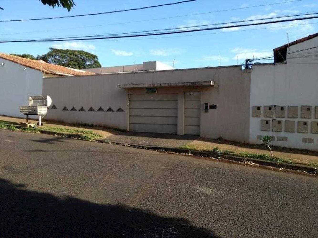 Casa em leilão em Uberlândia - MG — Casa no "Condominio Residencial Lucas" em Dona Zulmira - Uberlândia/MG