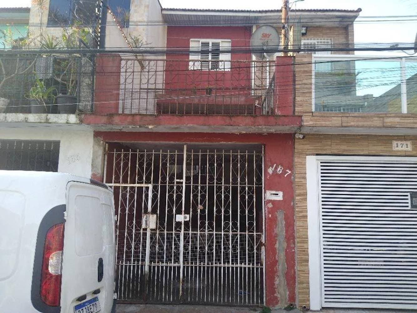 Casa em leilão em Taboão da Serra - SP — Casa no Jardim Irapuã em Taboão Da Serra/SP