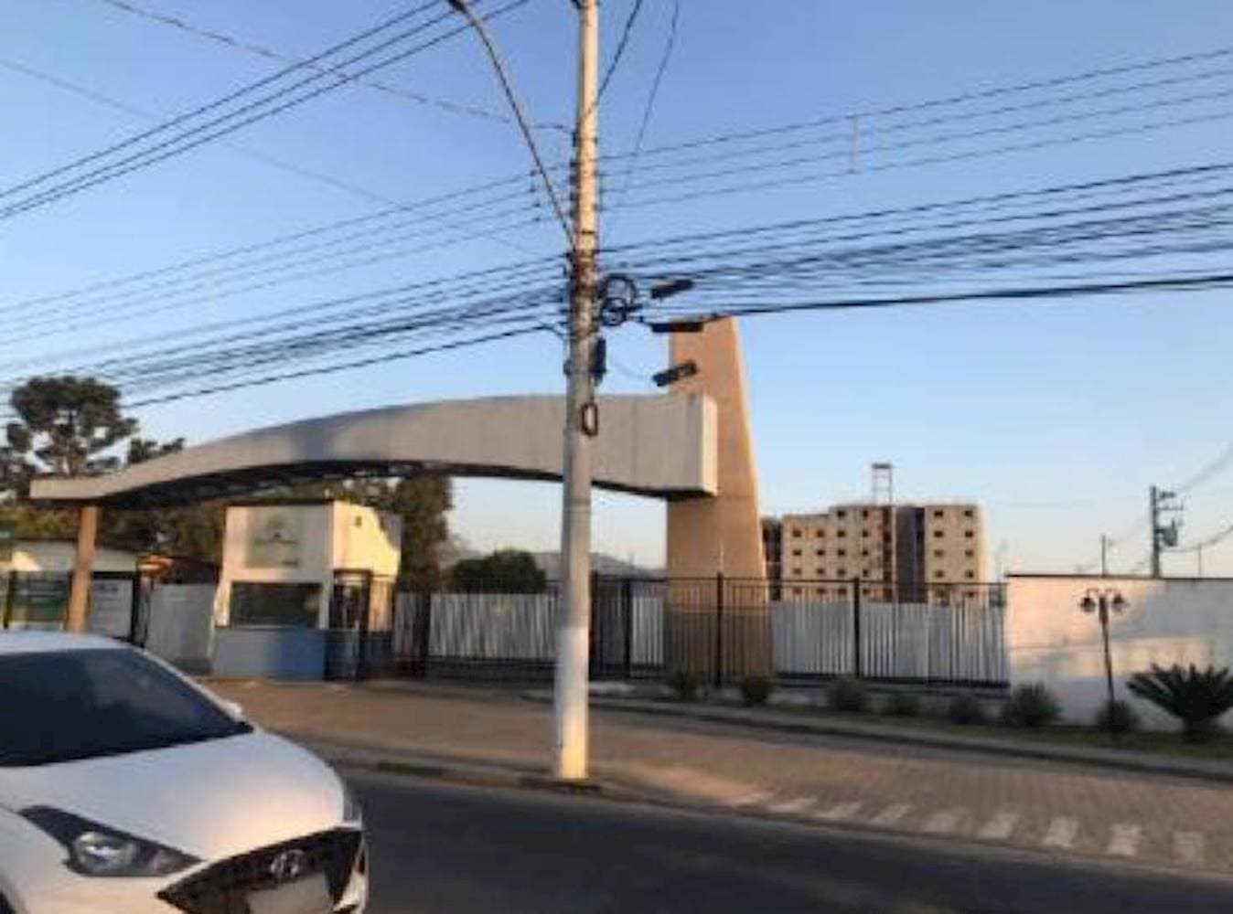 Apartamento em leilão em Pindamonhangaba - SP — Apartamento no Feital em Pindamonhangaba/SP