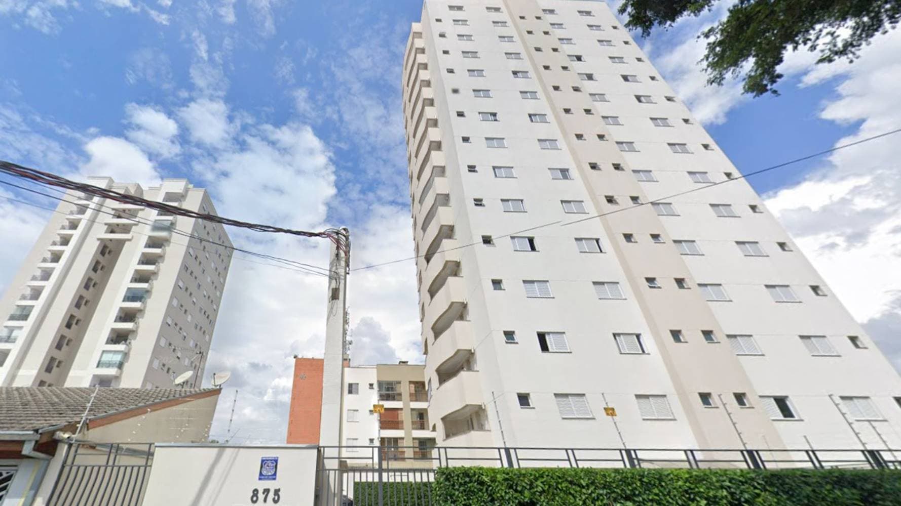 Apartamento em leilão em São José dos Campos - SP — Apartamento no "Edifício Abaete" - Parque Industrial- São José dos Campos/SP