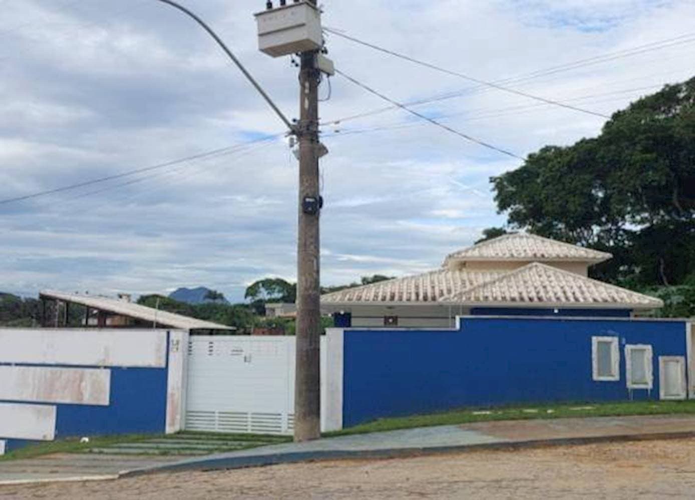 Casa em leilão em Rio das Ostras - RJ — Casa na Vila Real em Rio das Ostras/RJ