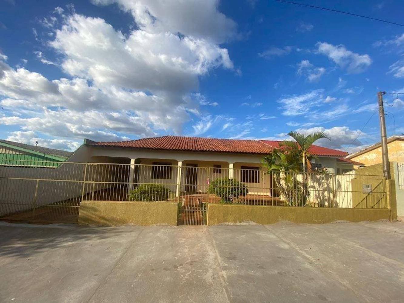 Casa em leilão em Goioerê - PR — Casa no Jardim Curitiba em Goioerê/PR