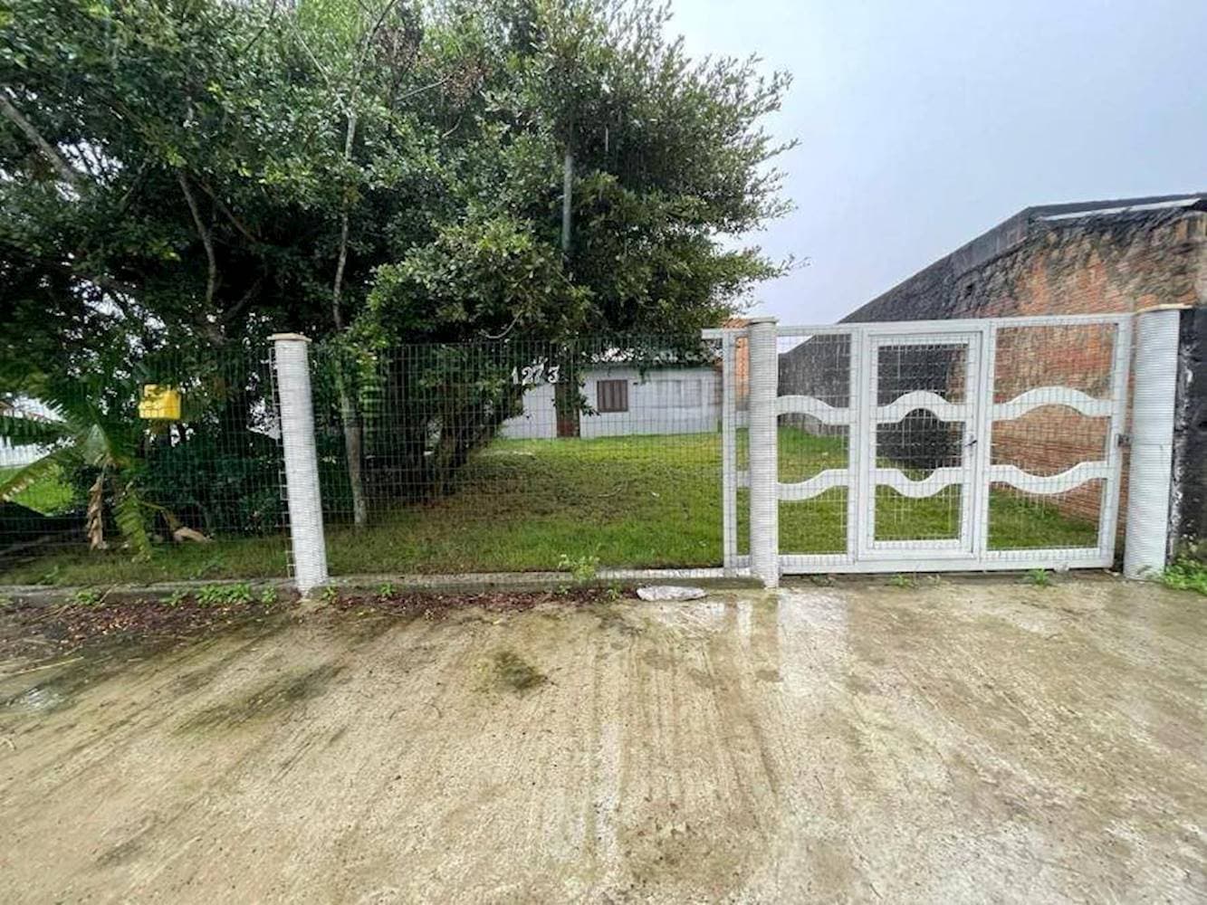 Casa em leilão em Capão da Canoa - RS — Casa em Guarani - Capão da Canoa/RS