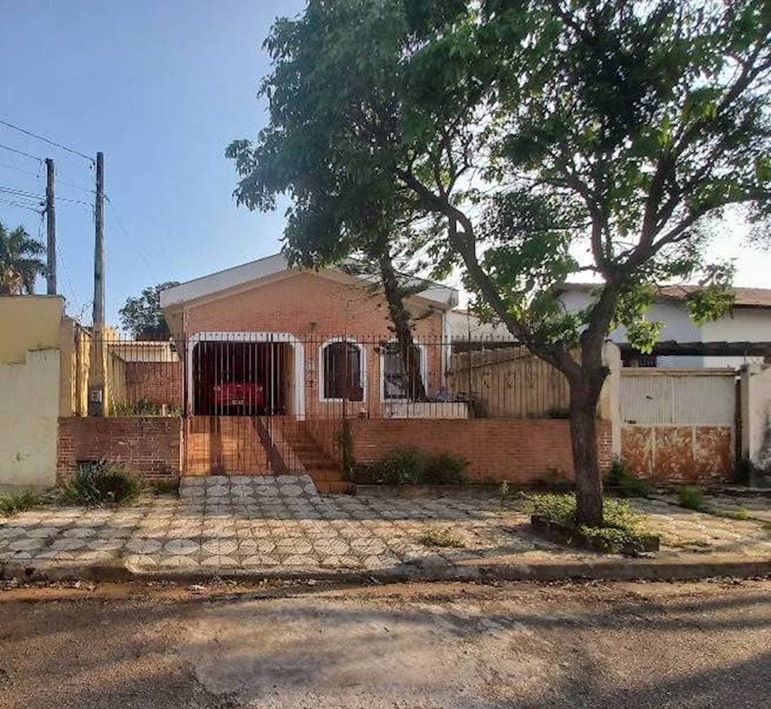 Casa em leilão em Sorocaba - SP — Casa no Jardim Simus em Sorocaba/SP