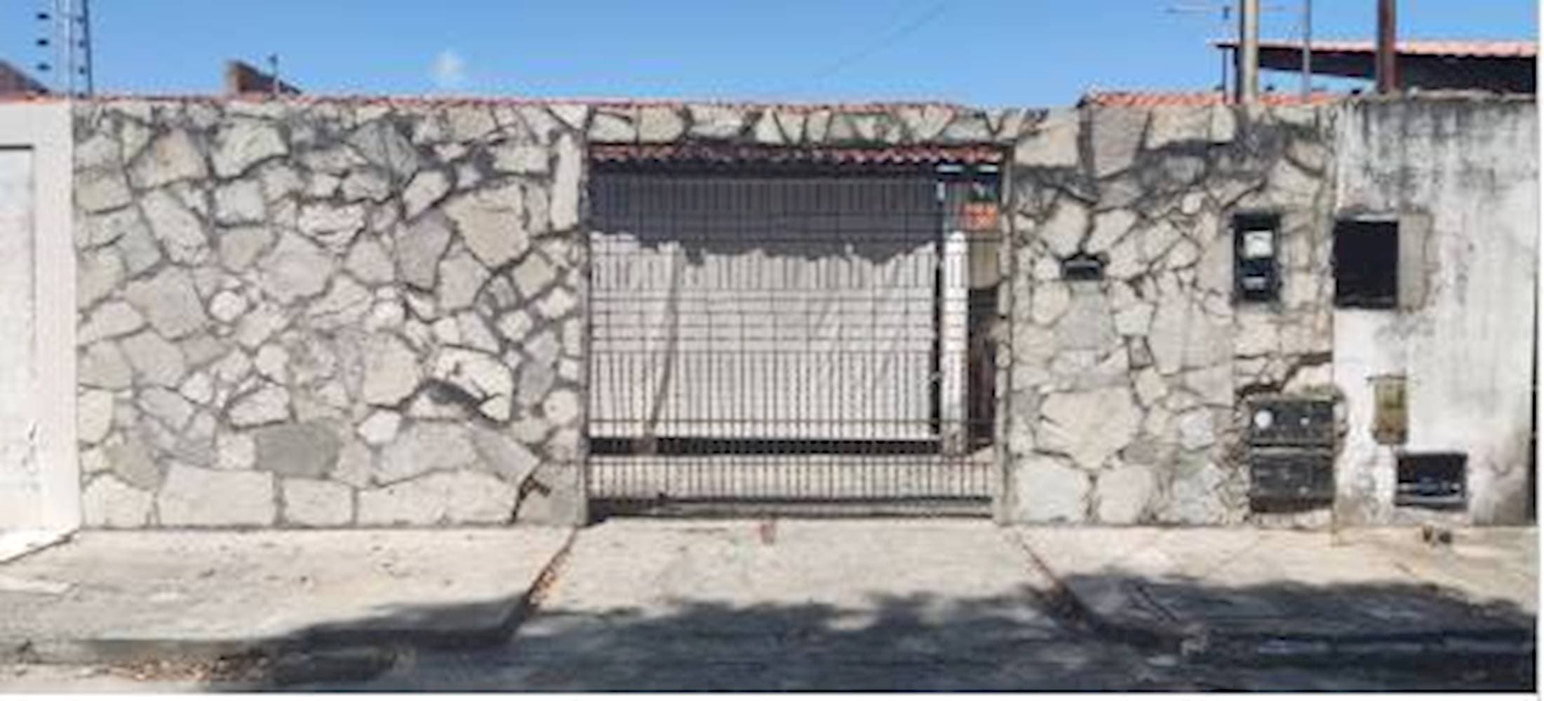 Casa em leilão em Aracaju - SE — Casa em Aruana - Aracaju/SE