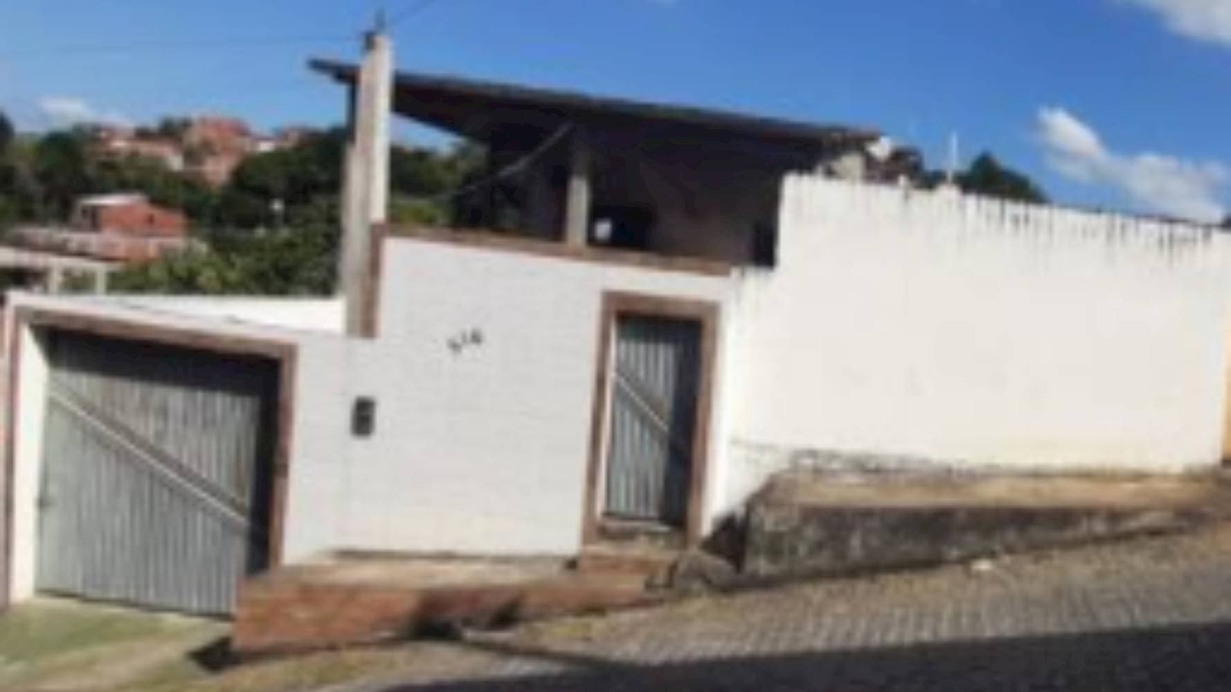 Casa em leilão em Ubatã - BA — Casa no Bairro Julio Aderne em Ubatã/BA