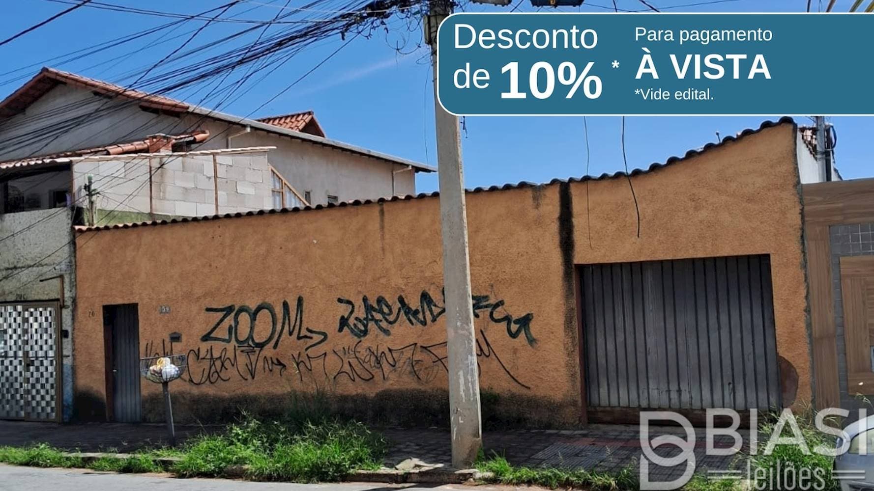 Casa em leilão em Belo Horizonte - MG — Casa na Santa Mônica em Belo Horizonte/MG