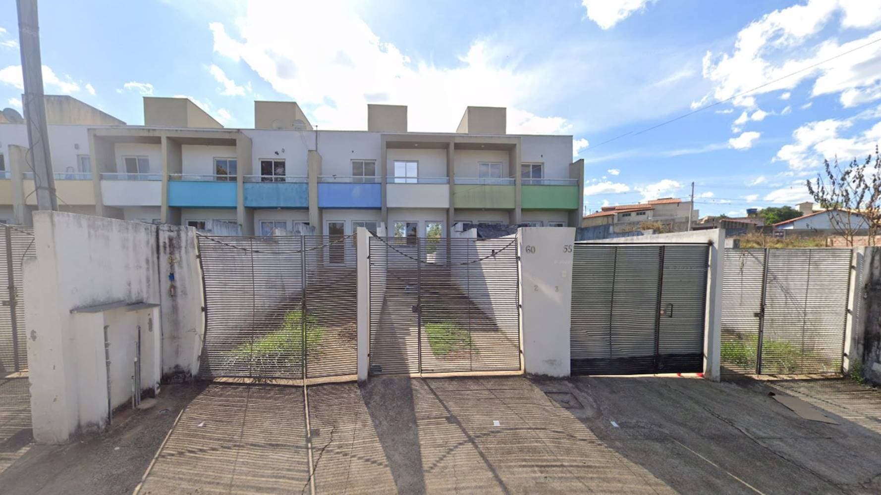 Foto 2 de 7: Casa em leilão em Betim - MG — Casa em Marimbá - Betim/MG