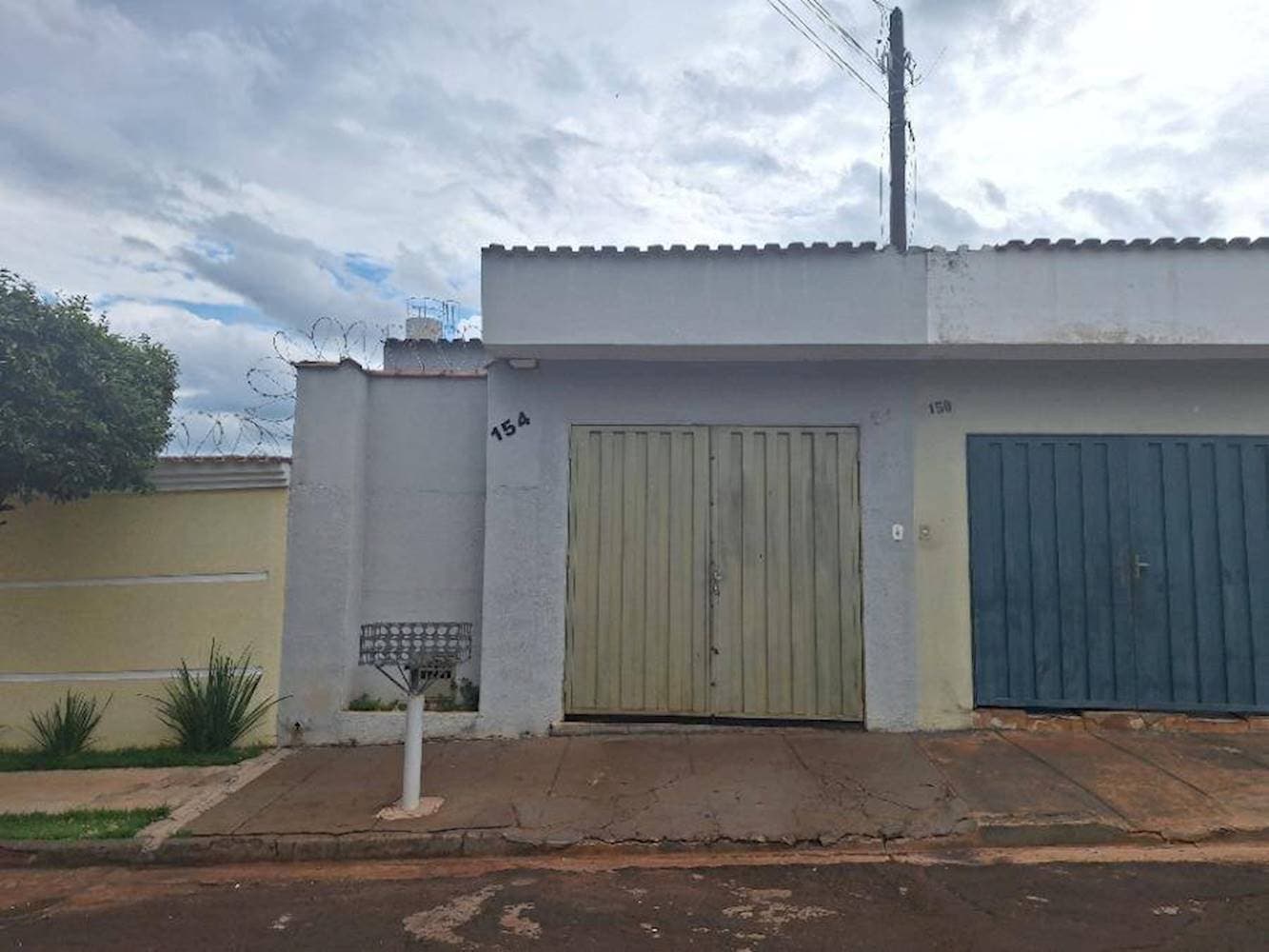 Foto 1 de 12: Casa em leilão em Jardinópolis - SP — Casa no Centro - Jardinópolis/SP