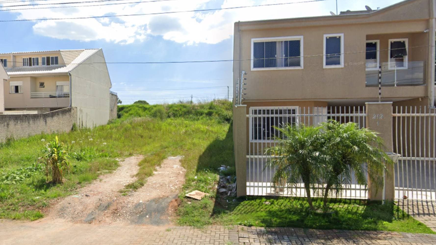 Foto 4 de 4: Casa em leilão em Curitiba - PR — Casa na Cidade Industrial em Curitiba/PR