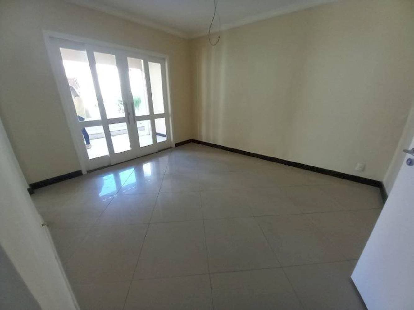 Foto 15 de 25: Casa em leilão em Nova Iguaçu - RJ — Casa em Da Luz - Nova Iguaçu/RJ