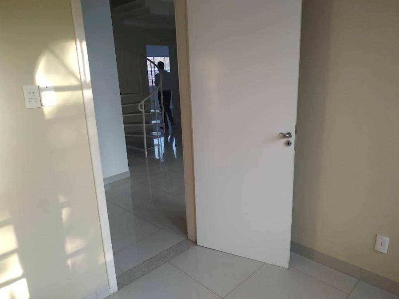 Foto 38 de 46: Casa em leilão em Cuiabá - MT — Casa no Jardim Mariana - Cuiabá/MT