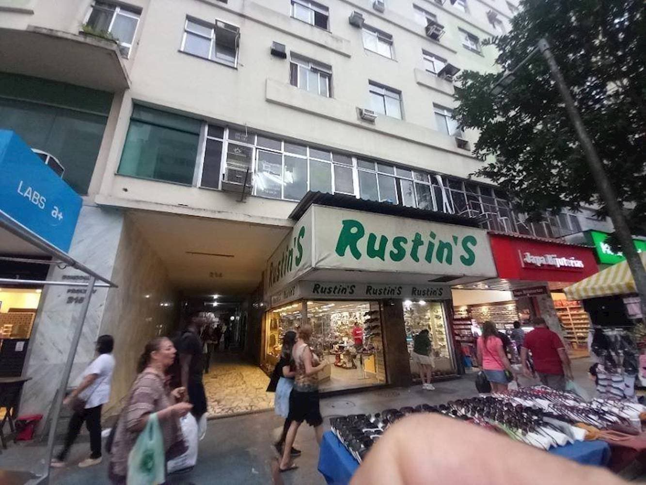 Foto 3 de 18: Comercial em leilão em Rio de Janeiro - RJ — Loja em Catete - Rio De Janeiro/RJ