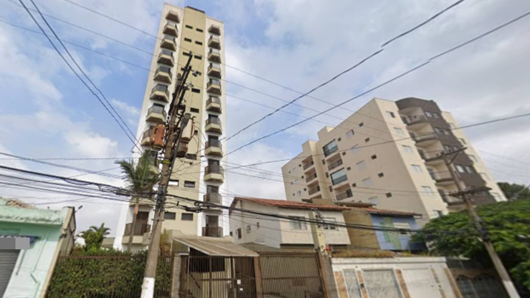 Foto 1 de 4: Apartamento em leilão em São Paulo - SP — Apartamento no "Condominio Edifício Portal da Serra" - Vila Prudente - São Paulo/SP