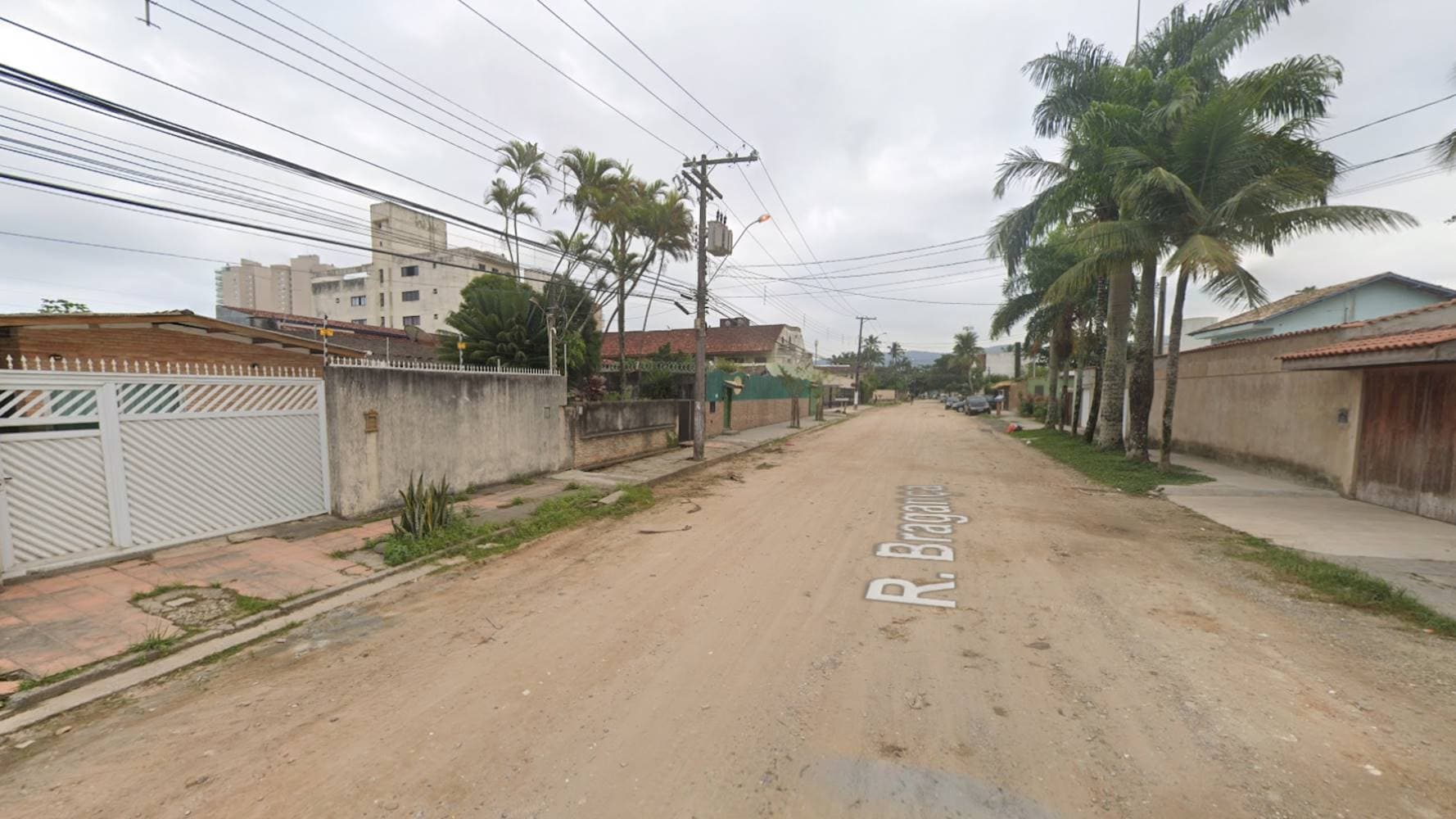 Foto 5 de 6: Casa em leilão em Guarujá - SP — Casa no Parque Enseada - Guarujá/SP