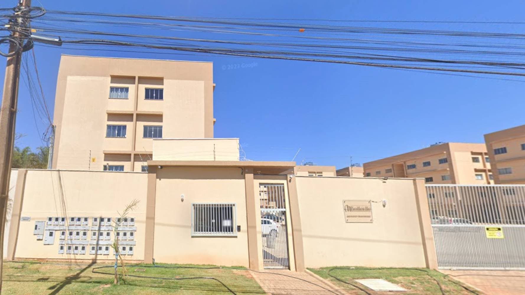 Foto 1 de 6: Apartamento em leilão em Águas Lindas de Goiás - GO — Apartamento no "Condomínio Residencial Belleville" - Mansões Centro Oeste - Águas Lindas de Goiás/GO