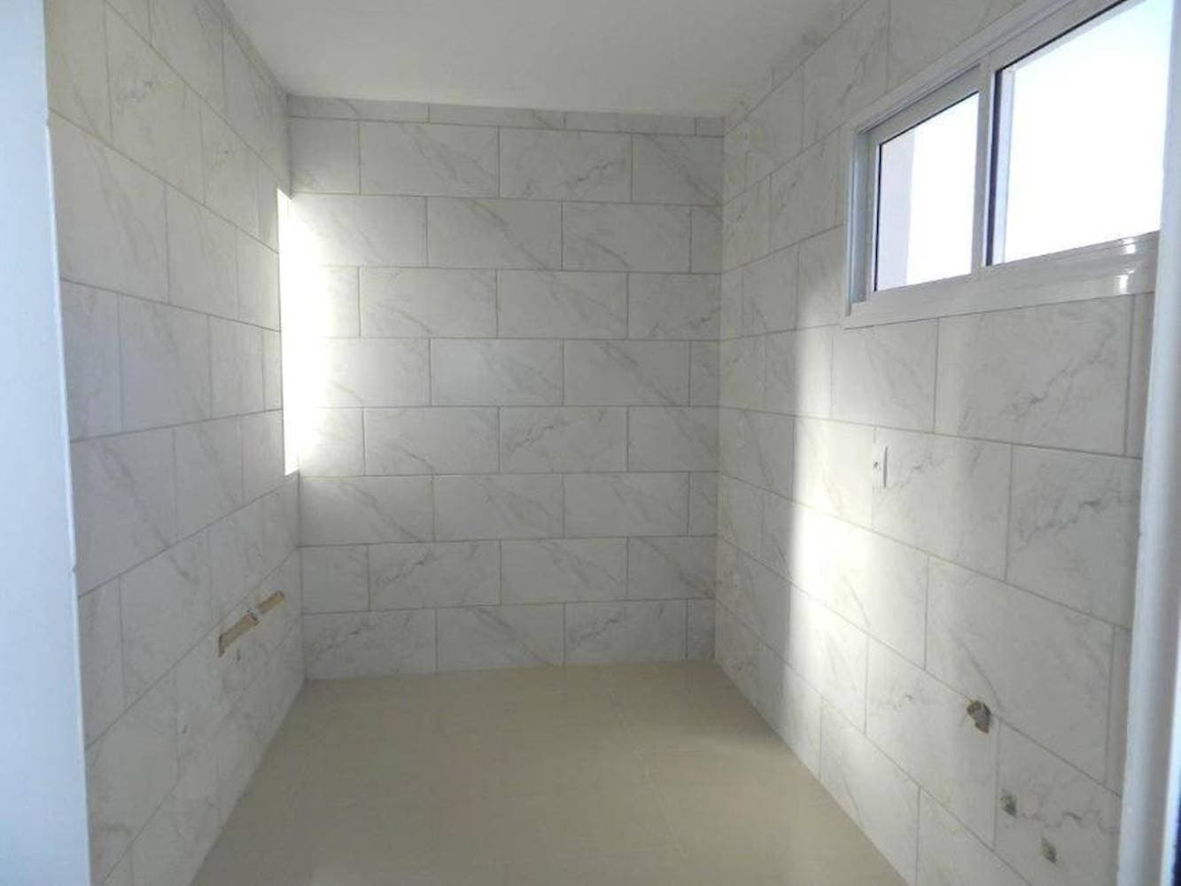 Foto 12 de 17: Casa em leilão em Canoas - RS — Casa no "Condomínio Residencial Gois" - Mathias Velho - Canoas/RS
