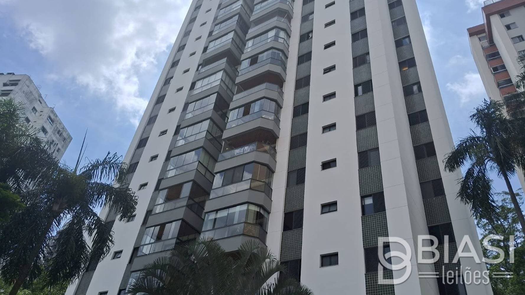 Foto 2 de 7: Apartamento em leilão em São Paulo - SP — Apartamento no "Edifício Pérola do Morumbi" na Vila Andrade em São Paulo/SP
