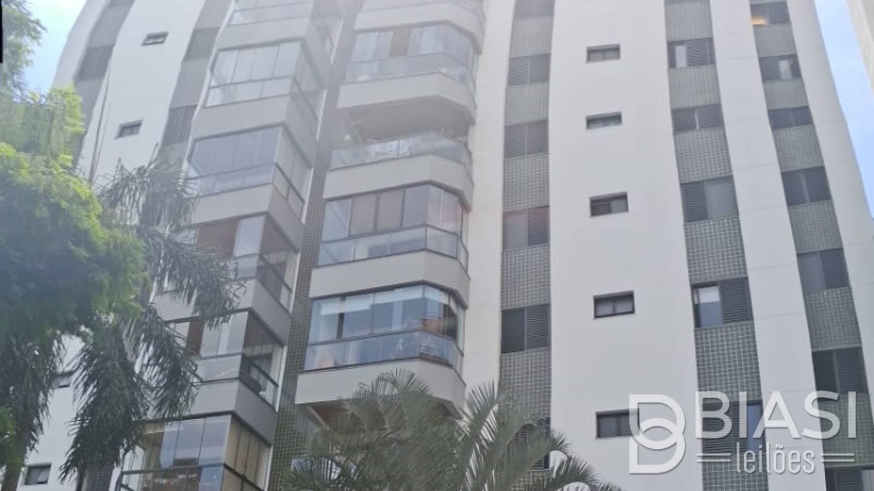 Foto 3 de 7: Apartamento em leilão em São Paulo - SP — Apartamento no "Edifício Pérola do Morumbi" na Vila Andrade em São Paulo/SP