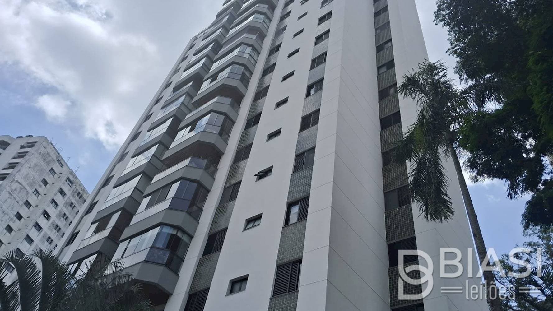 Foto 6 de 7: Apartamento em leilão em São Paulo - SP — Apartamento no "Edifício Pérola do Morumbi" na Vila Andrade em São Paulo/SP