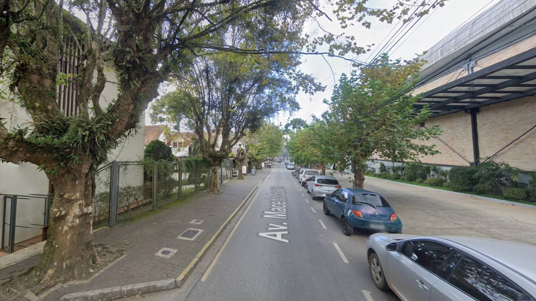 Foto 5 de 5: Apartamento em leilão em Campos do Jordão - SP — Apartamento no "Condomínio Edifício Victor Godinho" - Capivari - Campos do Jordão/SP