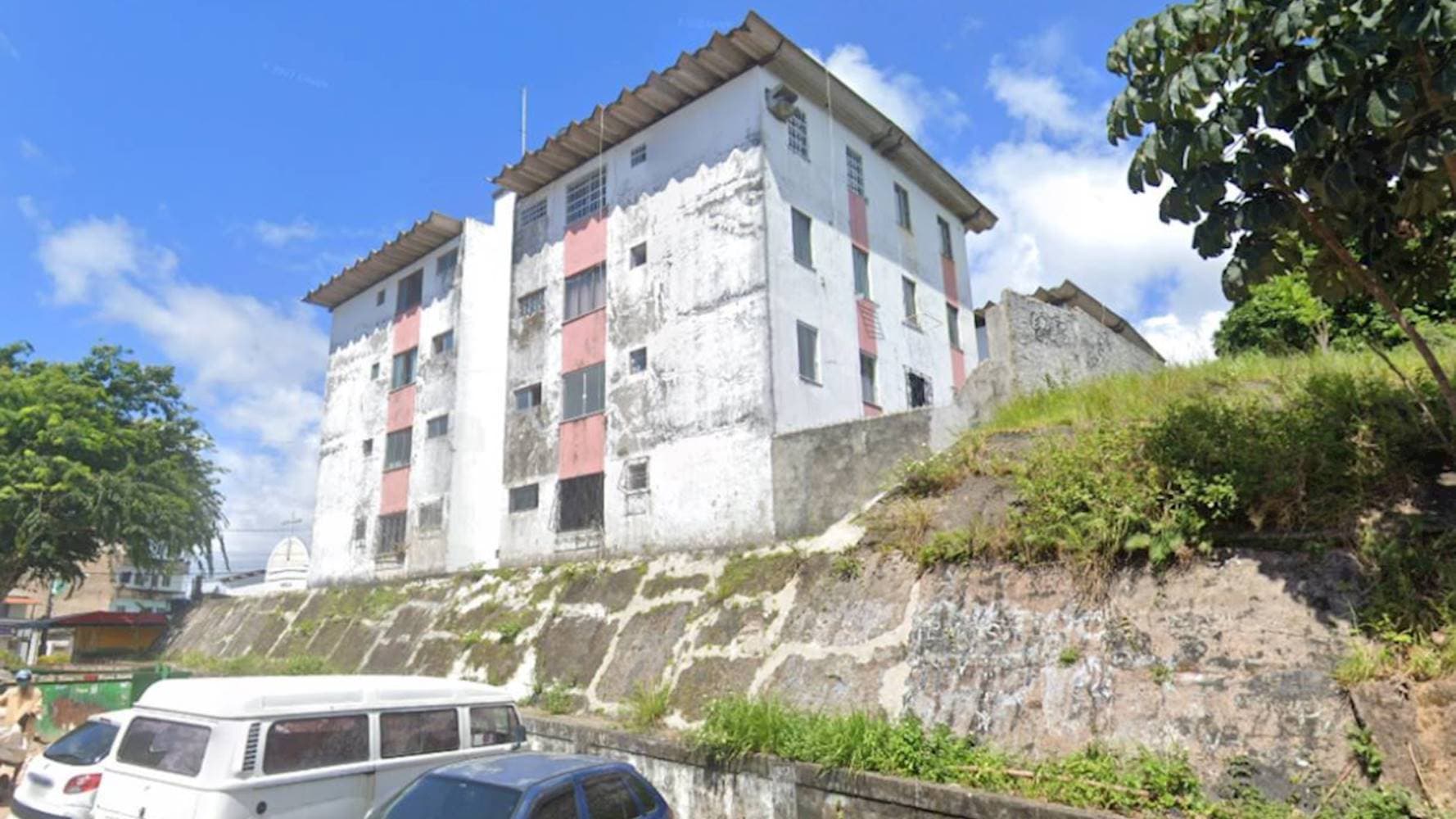 Foto 5 de 7: Apartamento em leilão em Lauro de Freitas - BA — Apartamento no "Parque Residencial Santa Rita" em Itinga - Lauro de Freitas/BA