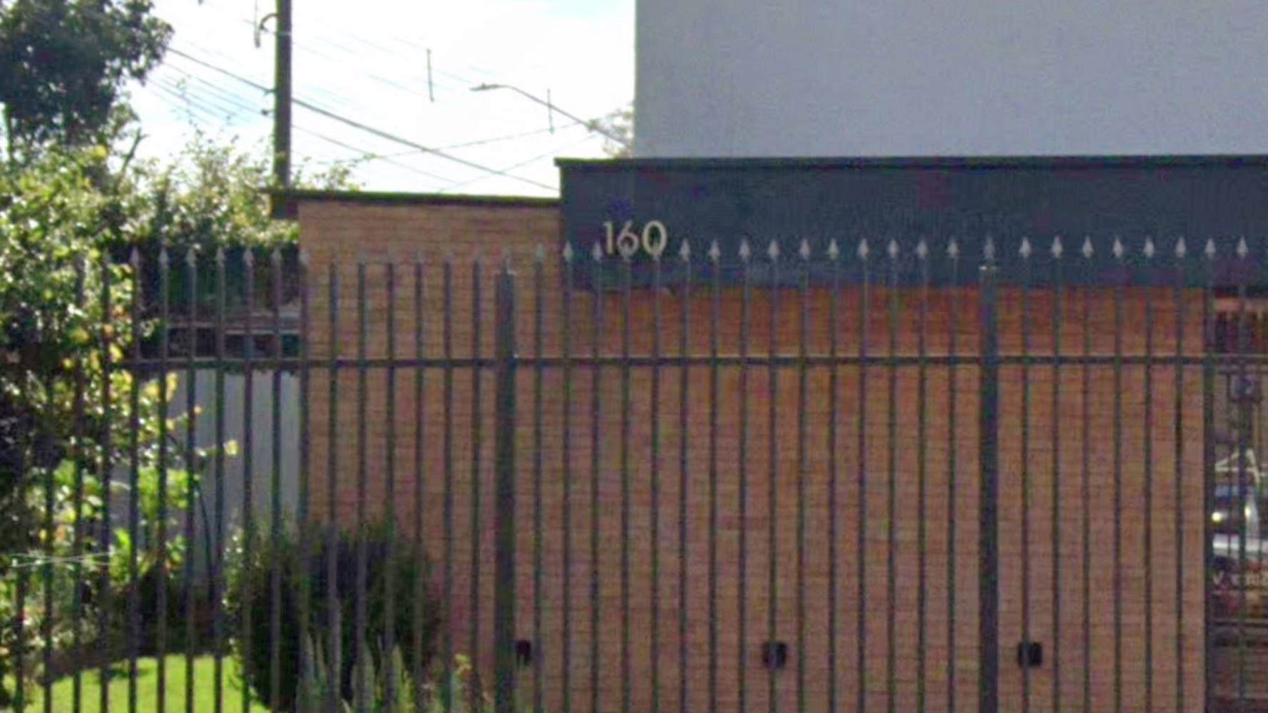 Foto 2 de 6: Casa em leilão em Curitiba - PR — Casa no "Condomínio Spadotto I" - Cidade Industrial - Curitiba/PR