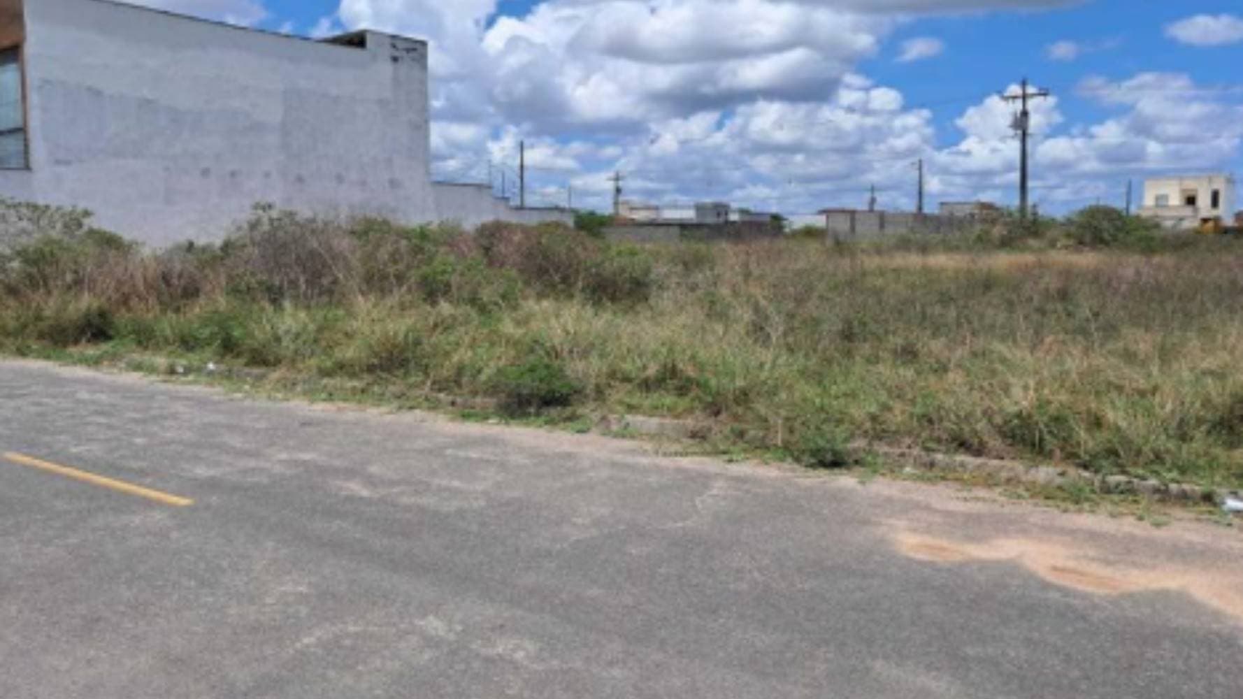 Foto 2 de 5: Terreno em leilão em Feira de Santana - BA — Terreno no Loteamento Vivari Feira de Santana - Feira de Santana/BA