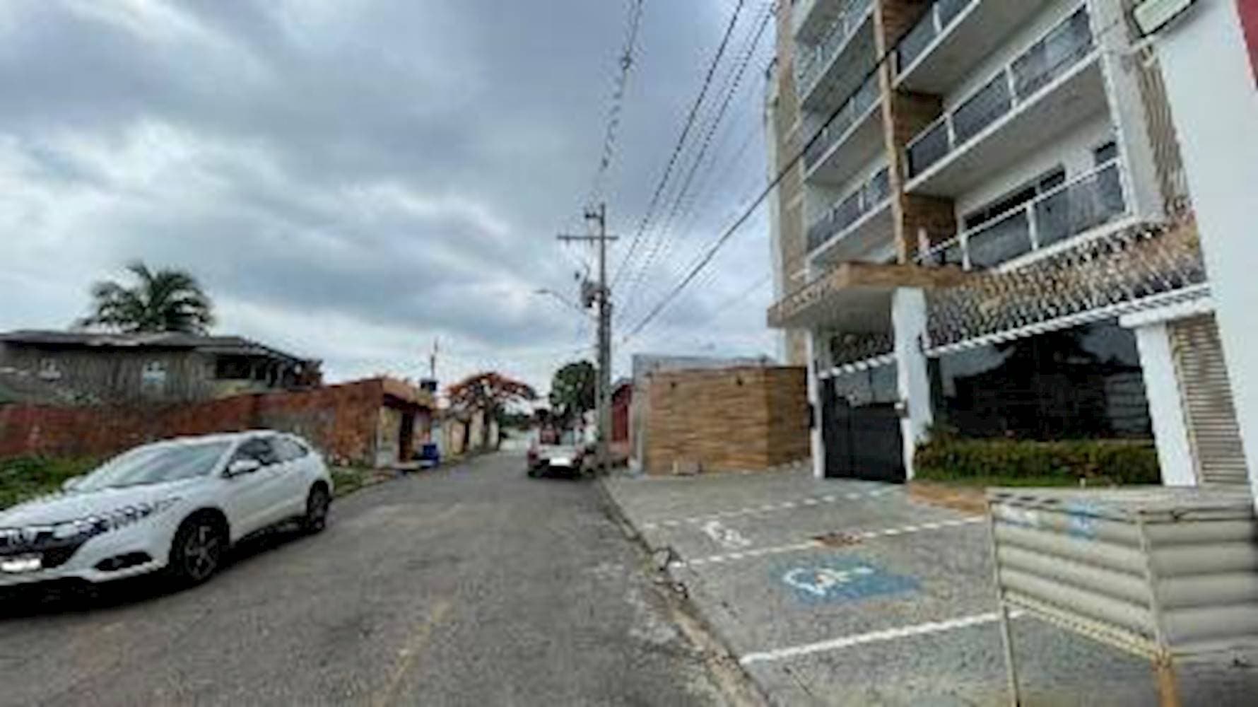 Foto 1 de 6: Apartamento em leilão em Rio Branco - AC — Apartamento em Baixa Da Colina - Rio Branco/AC