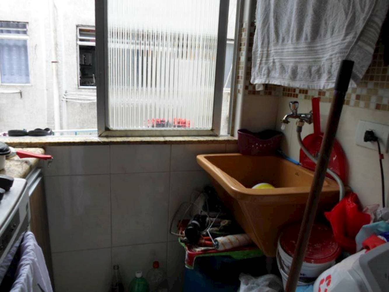 Foto 9 de 12: Apartamento em leilão em Guarujá - SP — Apartamento no Conjunto Habitacional Santo Amaro III - Guarujá/SP